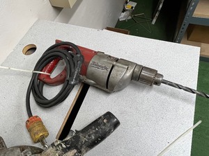 4 electric drills