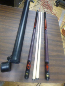 2 Viper Pro Series Pool Cues