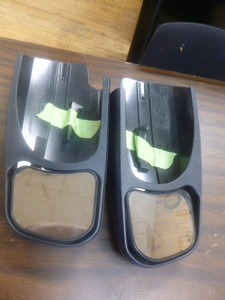 Set of 2007 GMC Saturn Side Mirrors