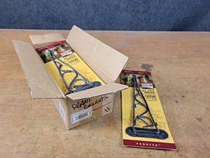 lot 1038 image: (12) 10 Swiveling Plant Brackets