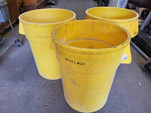 lot 1056 image: (3) Rubbermaid 44 Gallon Trash Cans - Heavy Duty - Yellow - NO SHIPPING