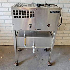 lot 1064 image: Aqua-Still  M-5D Water Distiller - NO SHIPPING
