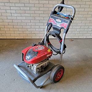 lot 1067 image: Briggs & Stratton Gas Pressure Washer - 2500 PSI - 6.75HP Engine - Engine Pulls over well - NO SHIPPING