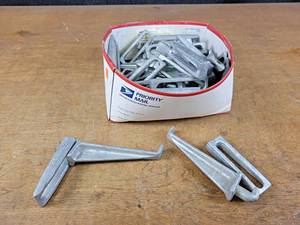 lot 1099 image: Large Lot of Sure-Foot Climbing Pegs - About 5 Long Each