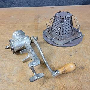 lot 1101 image: Antique Toaster and CLIMAX #51 Meat Grinder