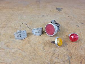 lot 1148 image: Vintage Soubitez H3 Bicycle Light, Markers and (2) Vintage Mankato, MN Bicycle License tags