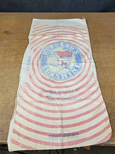 lot 1149 image: Vintage Hubbards Sunshine 100lb Feed Bag - Mankato, MN