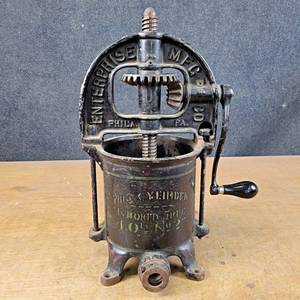 lot 1156 image: Vintage Enterprise 4 Quart #25 Fruit Press  Sausage Stuffer - Works Well