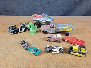 lot 1162 image: Lot of Vintage Toys