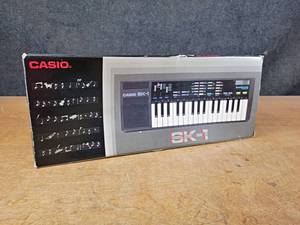 lot 1179 image: Casio SK-1 Sampling Keyboard - Looks new in Box