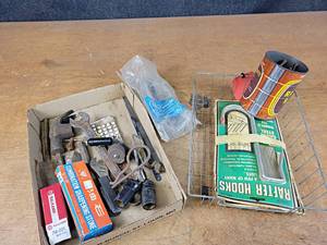 lot 1247 image: Lot of Tools and Hardware
