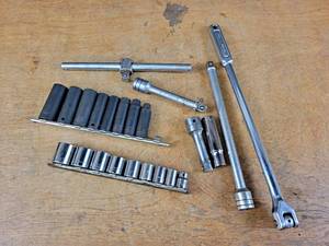 lot 1265 image: 38 Drive Deepwell Impact Evercraft Sockets From 34 to 516, Craftsman 38 Drive Sockets from 78 to 38, Breaker Bars and Extensions
