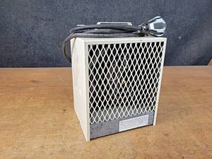 lot 1277 image: 4800W 240V Portable Heater