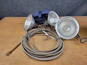 lot 1279 image: Drain Snake and (3) Clamp Worklights
