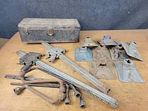 lot 1322 image: Car Jacks, Extra Stands, Lug Wrenches and Metal Toolbox - NO SHIPPING