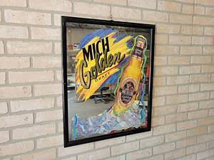 lot 1323 image: Michelob Golden Draft Bar Mirror - About 26 x 21