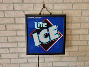 lot 1324 image: LITE Ice Light Up Beer Sign - Works - About 16 x 16