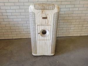 lot 1340 image: Vintage Duo-Therm Oil Burning Furnace - Model 575-9 - NO SHIPPING