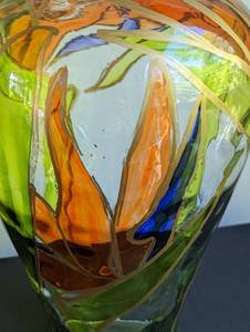 lot 25 image: Decorative Painted Glass Vase