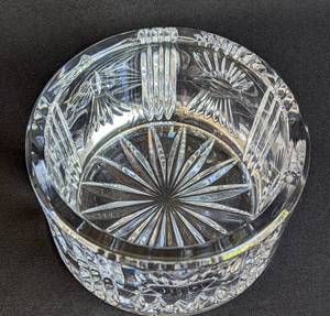 lot 27 image: Waterford Crystal Champagne or Wine Holder