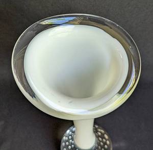 lot 45 image: Art Glass Vase