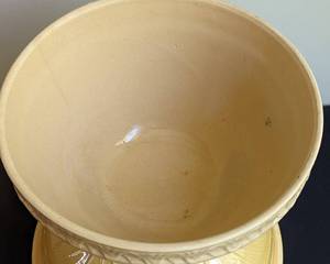 lot 61 image: Pair of Vintage Mixing Bowls