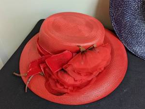 lot 101 image: More Womens Hats