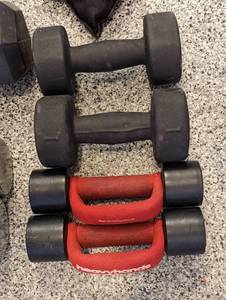 lot 123 image: Assorted Hand Weights