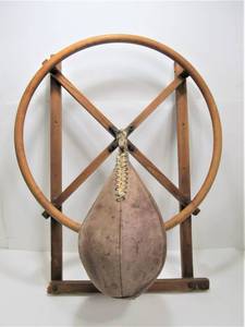 lot 9 image: Old Vintage Boxing Punching Bag  Speed Bag with Mount