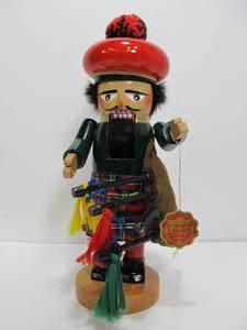 lot 27 image: Hand Made German STEINBACH Wooden Nutcracker 