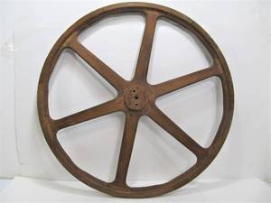 lot 44 image: 24.5 Old Wooden Wheel 