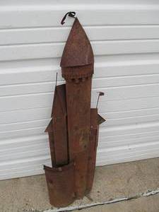 lot 230 image: Large Metal Outdoor 3D Castle LawnGarden Wall Sculpture