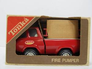 lot 270 image: New in Box Vintage TONKA Fire Pumper Truck