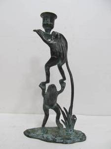 lot 277 image: Vintage Bronze Frogs Sculpture Candlestick Holder