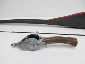 lot 184 image: Vintage 1930s era HURD Super Caster Fishing Rod & Reel Set #3