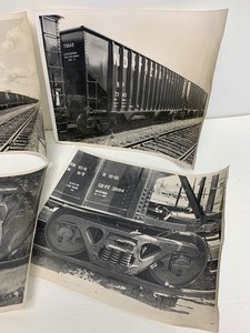lot 124 image: Lot of 6 Larger Vintage Northern Pacific Train Car Photos