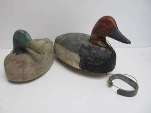 lot 312 image: 2 Vintage 1930s Era Carved Wooden Duck Decoys