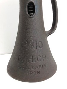 lot 352 image: Very Nice Antique SIMPLEX Bottle Jack - Blue