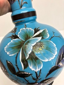 lot 335 image: Beautiful Vintage Signed Blue Glass Painted Vase