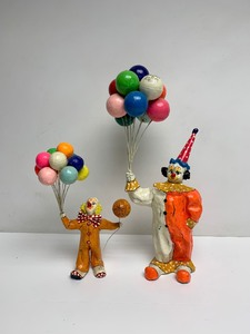 lot 333 image: 2 Larger Vintage Paper Mache Clown Sculptures wBalloons