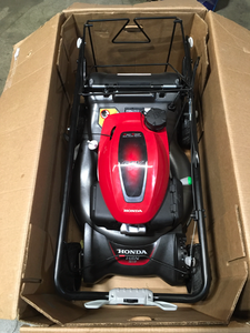 lot 10 image: Honda 21 in. 3-in-1 Variable Speed Gas Walk Behind Self Propelled Lawn Mower with Auto Choke Customer Returns See Terms on Auction