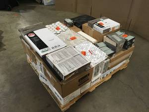 lot 23 image: Pallet of Mixed Ceramic Flooring Customer Returns See Terms on Auction