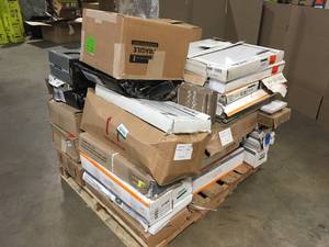 Pallet of Mixed Flooring Various Conditions Customer Returns See Terms on Auction