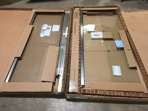 Semi-Frameless Hinged Shower Door in Chrome with Clear Glass Customer Returns See Terms of Auctioln