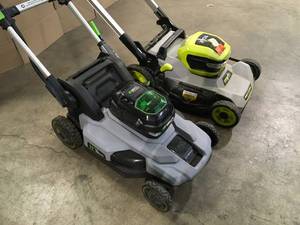 Lot of 2 Mixed Asorted Lawn Mowers For Parts Customer Returns See Terms on Auction