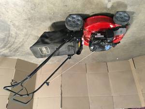 Toro Lawn Mower Customer Returns See Terms on Auction