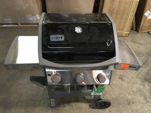 Weber Spirit II E-310 3-Burner Propane Gas Grill in Black Customer Returns See Terms on Auction
