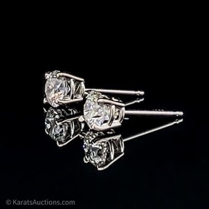 0.76 CT Diamond Stud Earrings in 14k White Gold $1650 Retail