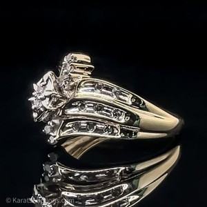 14 CT Diamond Cocktail Estate Ring in Yellow Gold $1100 Retail
