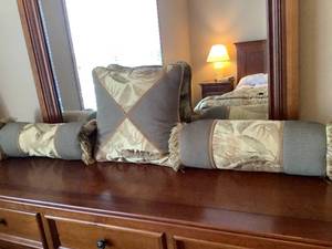 Throw Pillows